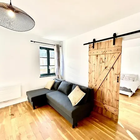 Le Beau Briand Proche Gare Parking Facile Apartament *
