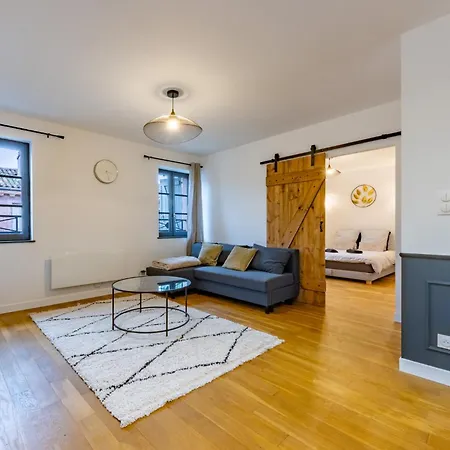 Le Beau Briand Proche Gare Parking Facile * Μοντωμπάν