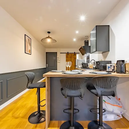 Le Beau Briand Proche Gare Parking Facile Apartament